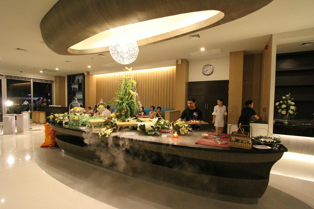 42C The Chic Hotel Nakhon Sawan Exterior photo