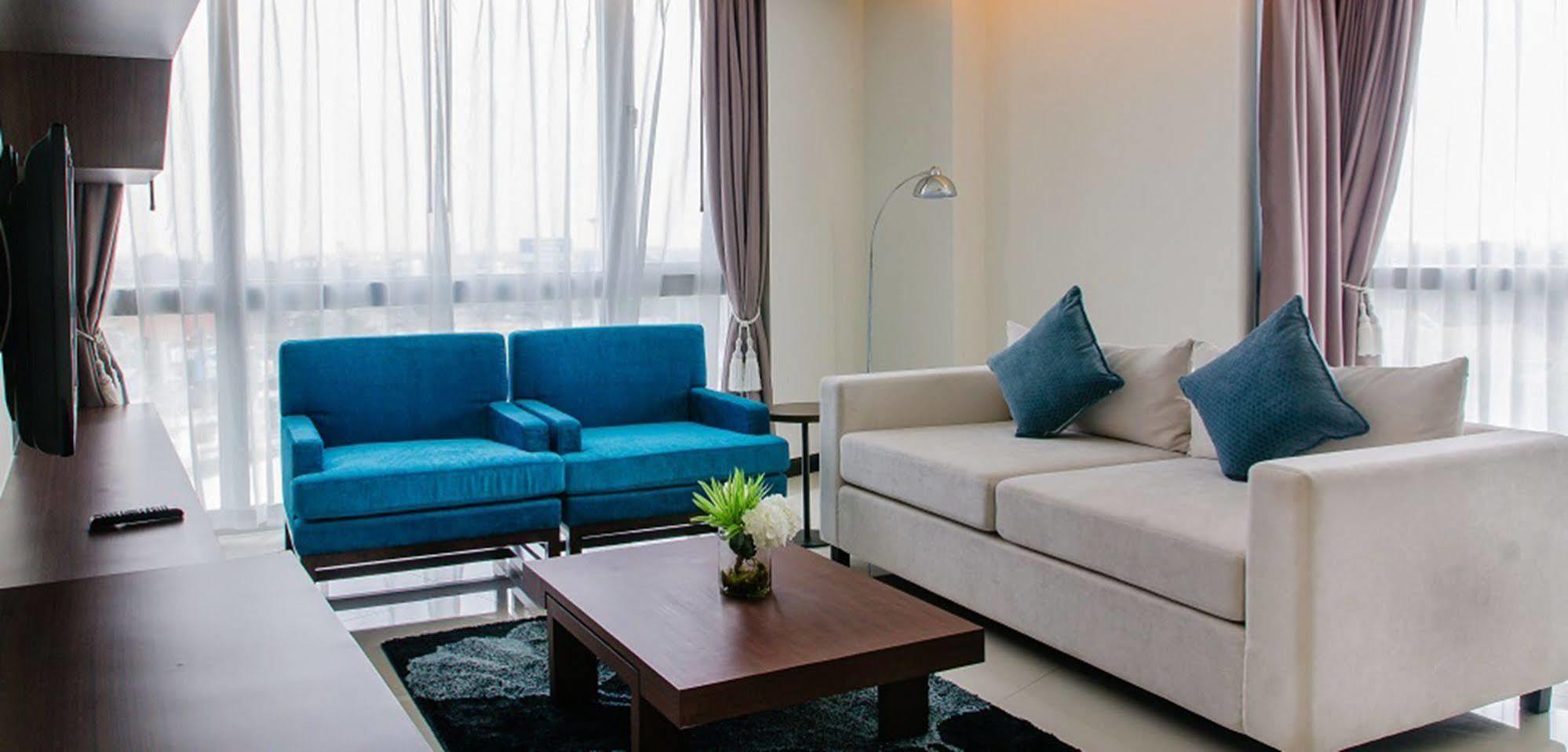 42C The Chic Hotel Nakhon Sawan Exterior photo